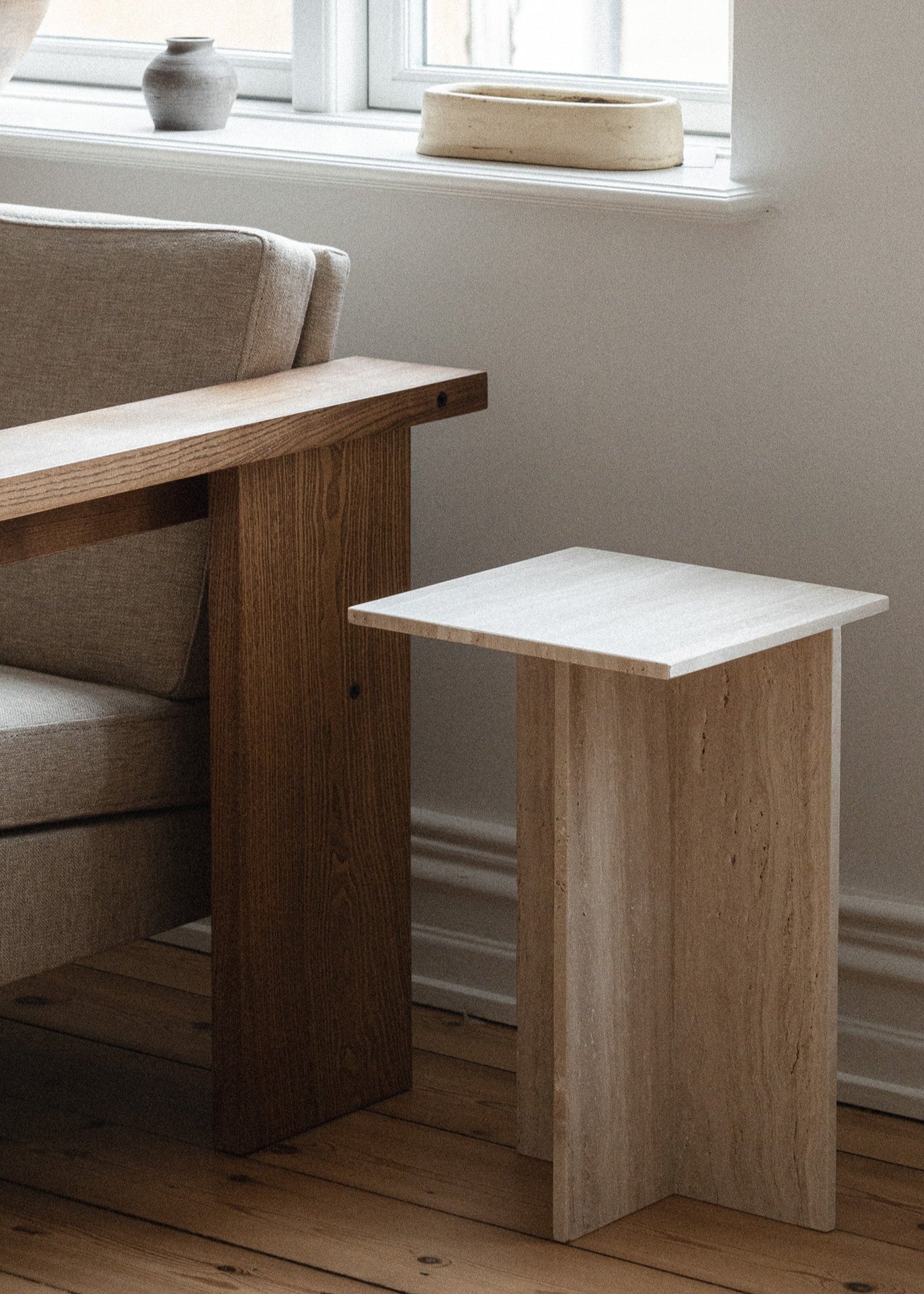 Venus | Travertin | Piedestal