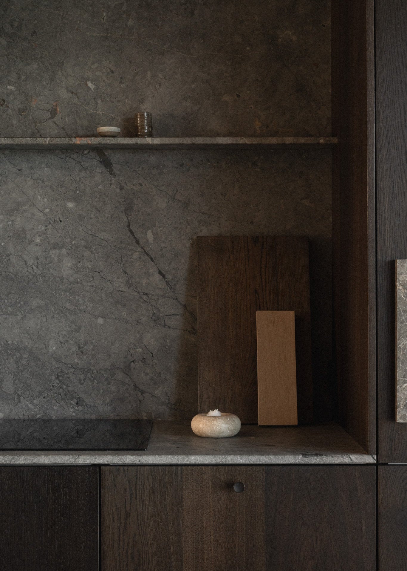 Cosmos | Travertin | Objekt