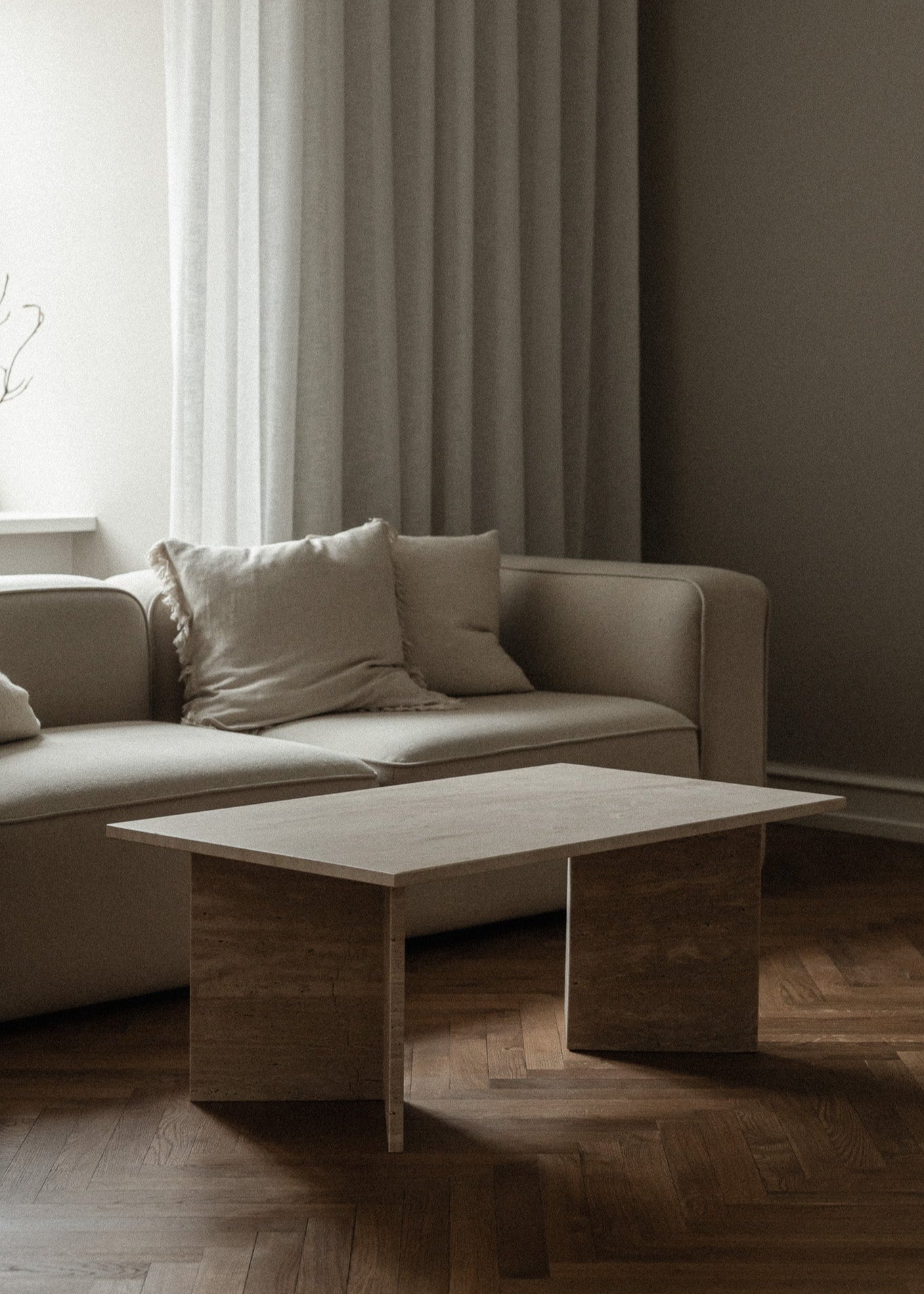 Konkylie | Travertin | Sofabord