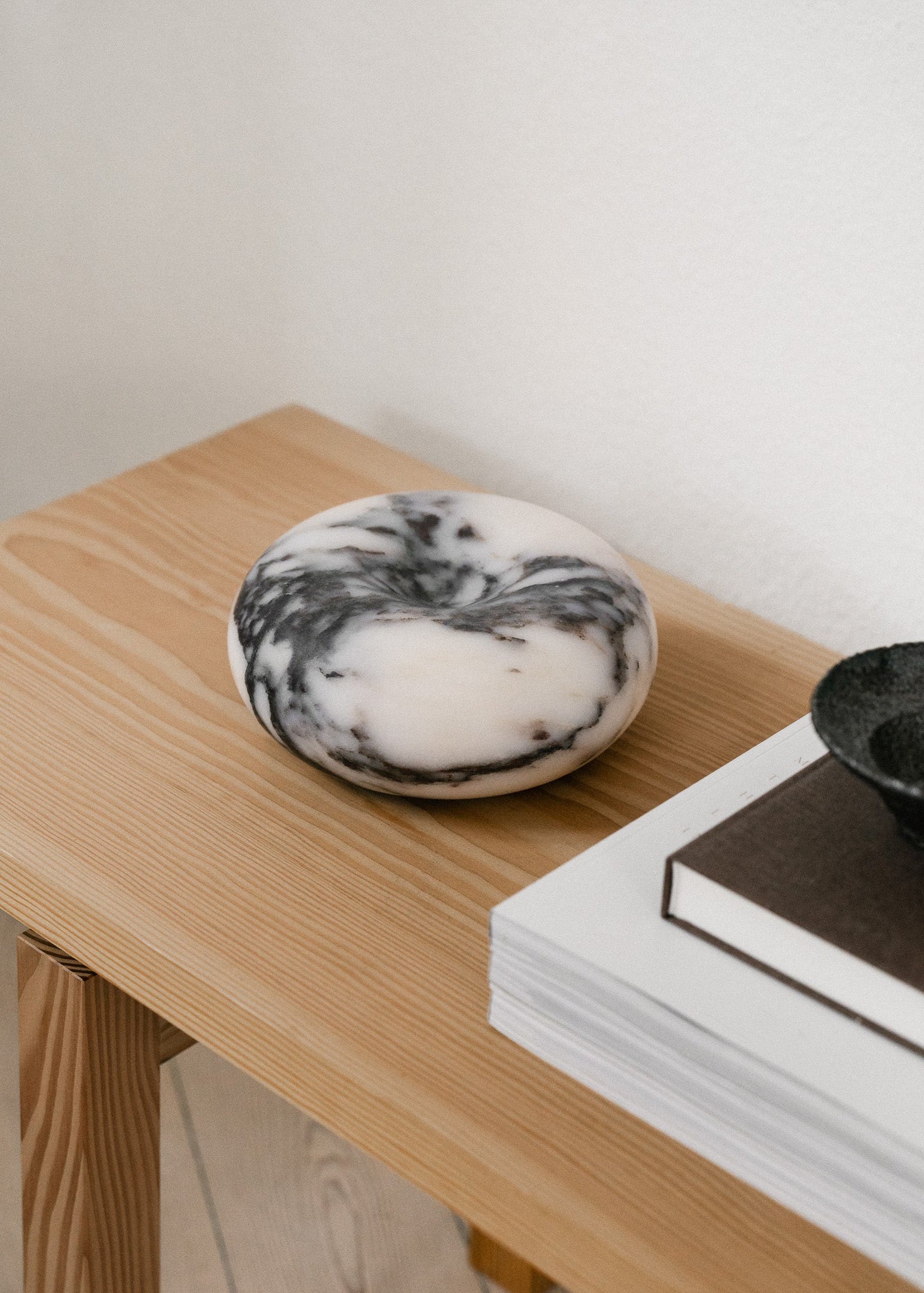 Cosmos | Calacatta Violetta | Large | Objekt - Udstillingsmodel