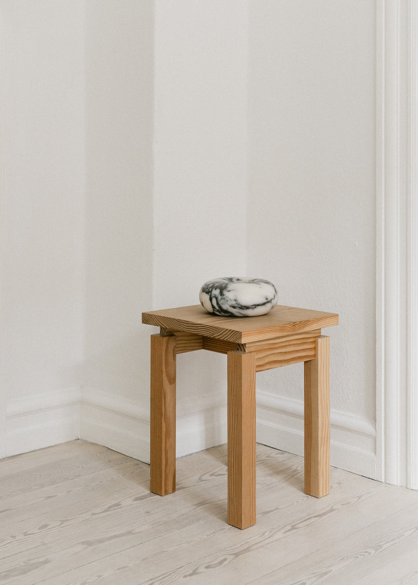 Cosmos | Calacatta Violetta | Large | Objekt - Udstillingsmodel