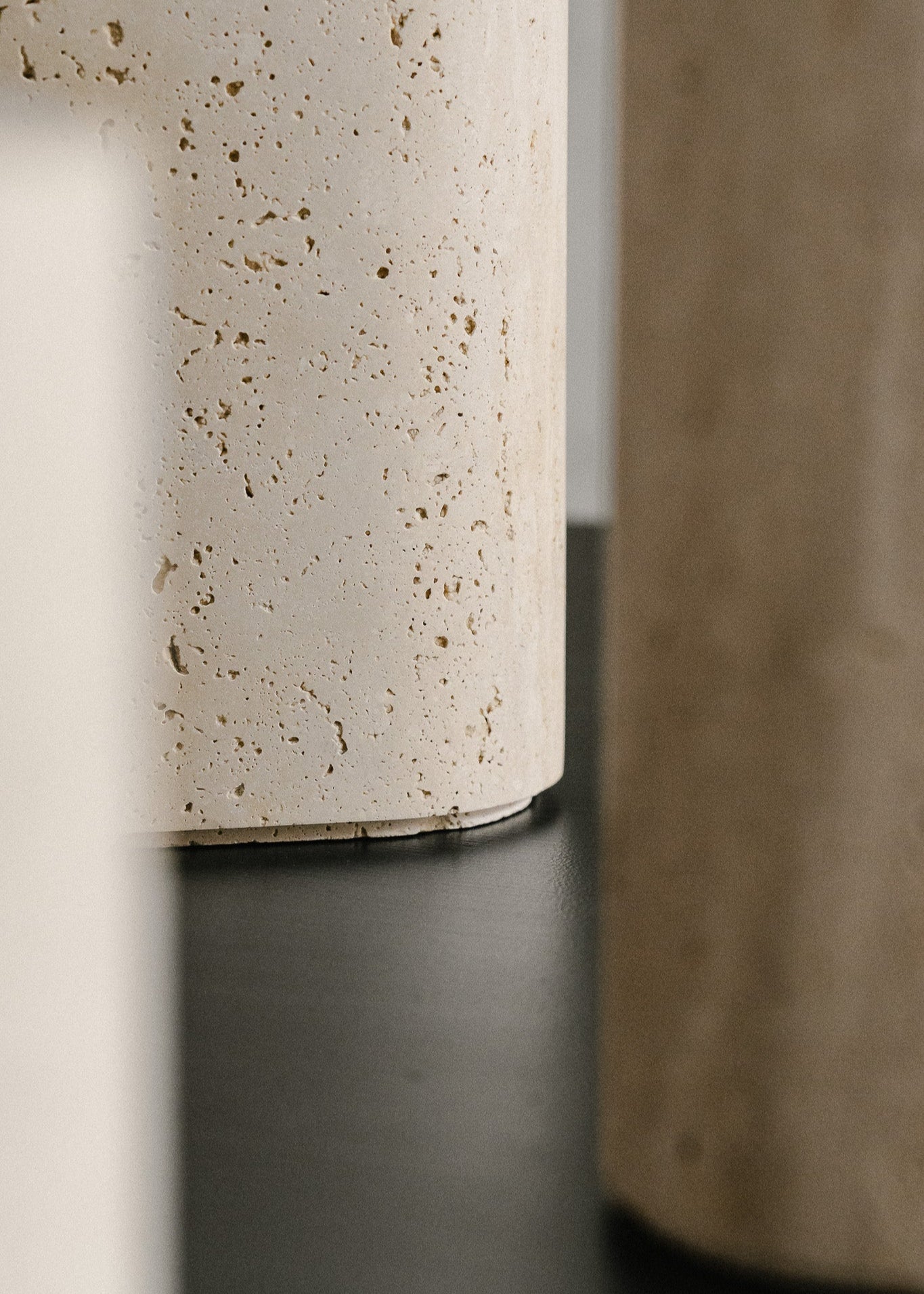 Siv | Travertine | Vase | Large