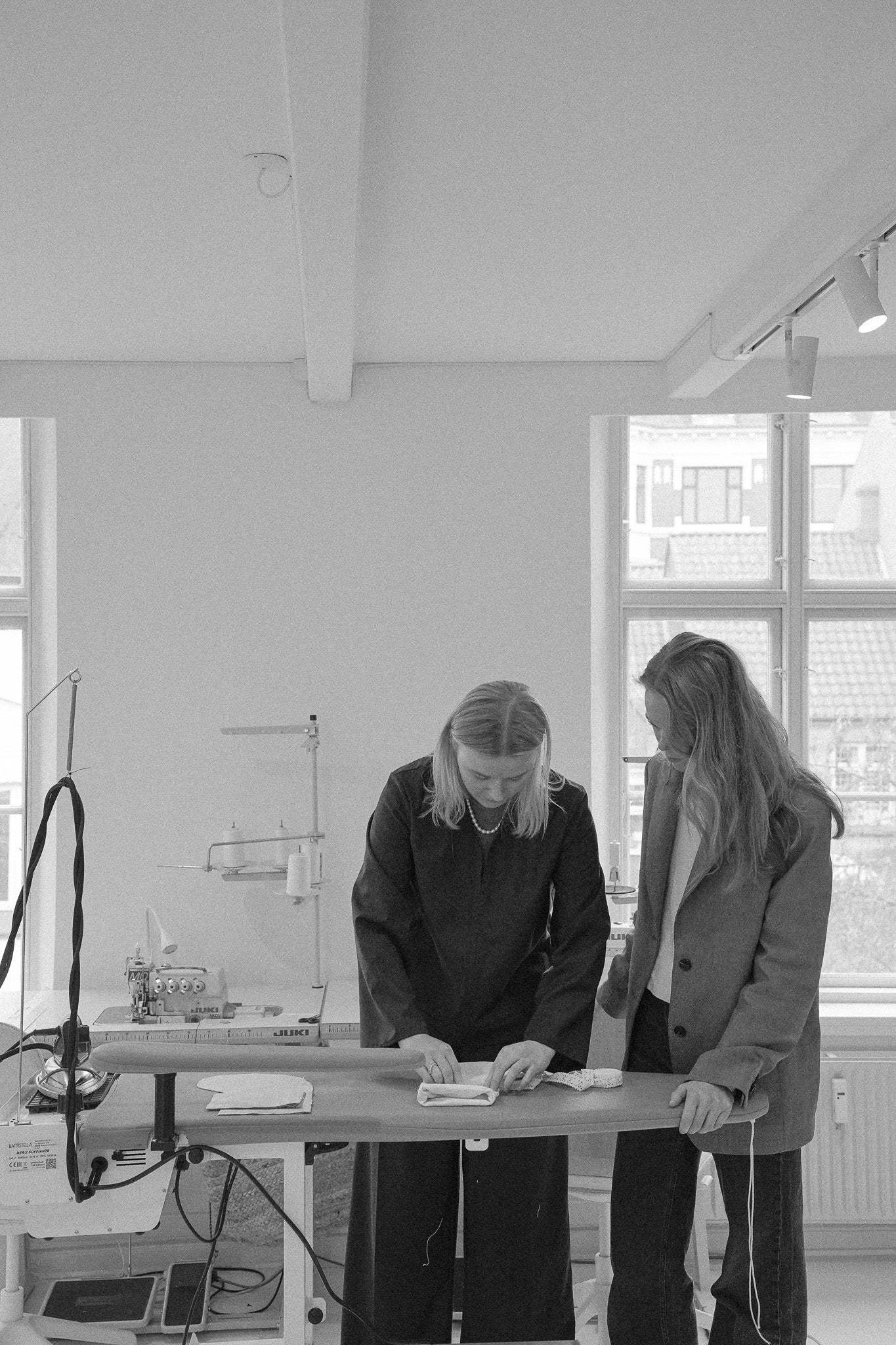 WABI SABI × Mette Bjerg Studio | Julesok | Perlehør