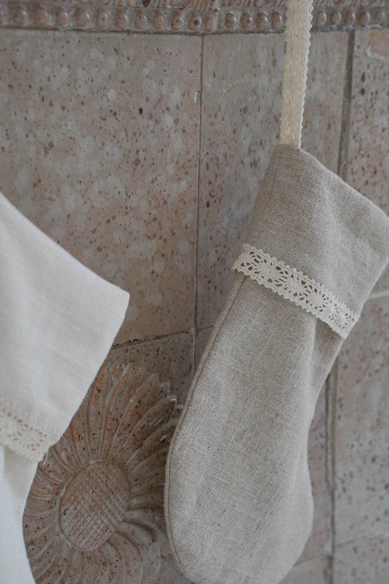 WABI SABI × Mette Bjerg Studio | Julesok | Hørgrå