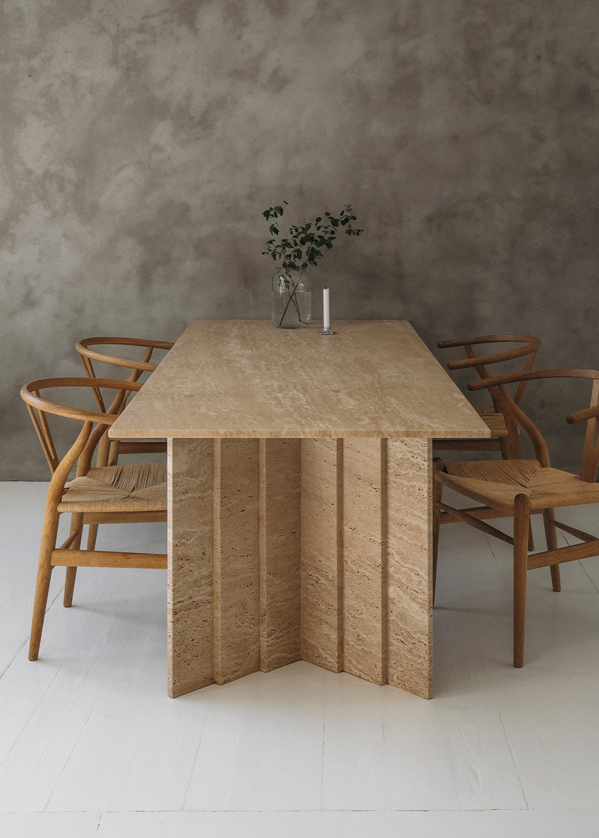 Bølge | Travertine | Dining table 